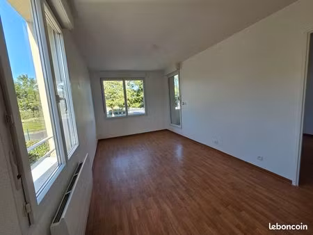 appartement à louer charrièras 38m2