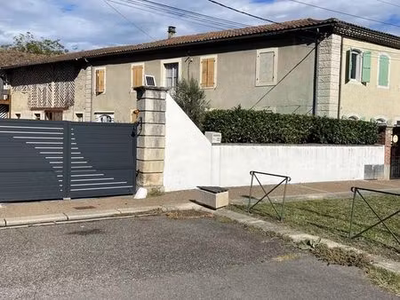 maison 9 pièces 241 m²