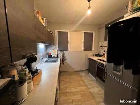 loue appartement t4 dans résidence privée