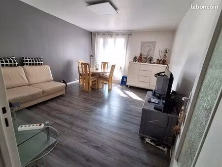 appartement 5 pièces 82 m²