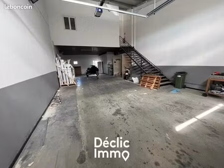 bureaux 210 m²