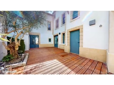 maison de ville 8 pièces 189 m²