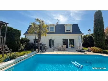 maison 7 pièces de 209m²