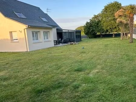 maison-4 chbres-jardin clos-double garage de 70m2-800m de la plage