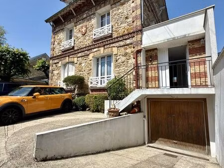 propriété 8 pièces 166 m²