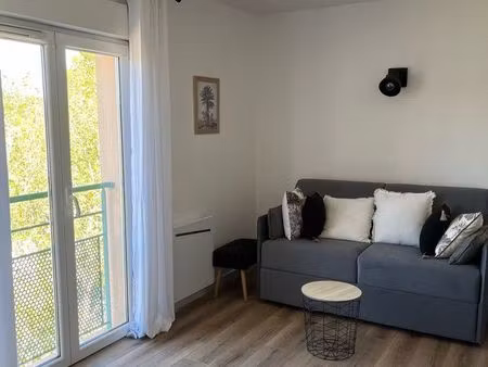 studio meublé avec cave et parking