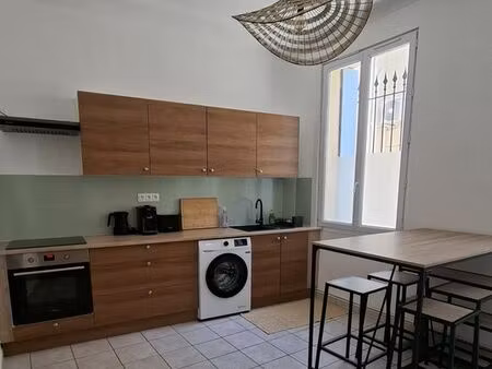 appartement t2 meublé au centre de vauvert
