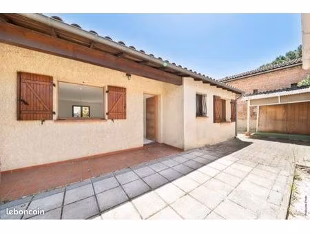 villa t4 plain pied et hangar