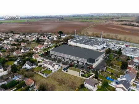 local commercial 252 m² gonesse