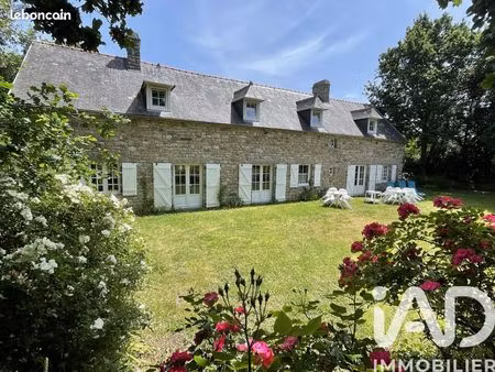 propriété 6 pièces 151 m²
