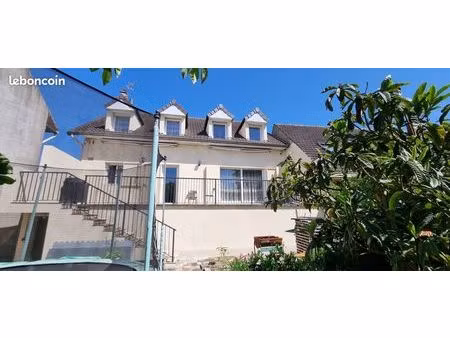 maison 7 pièces 188 m²