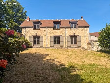 maison 6 pièces 150 m²