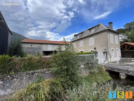 maison de village 7 pièces 200 m²