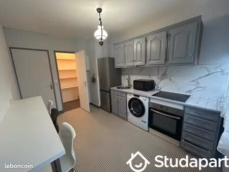chambre 1 pièce 10 m²