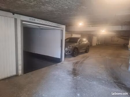 box 12m3