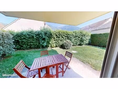 ?t3 avec terrasse et jardin bagnères de luchon