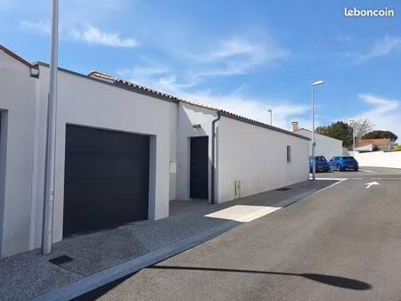maison à louer à l'année