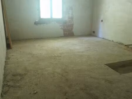 vend villa . gros potentiel pour bon bricoleur