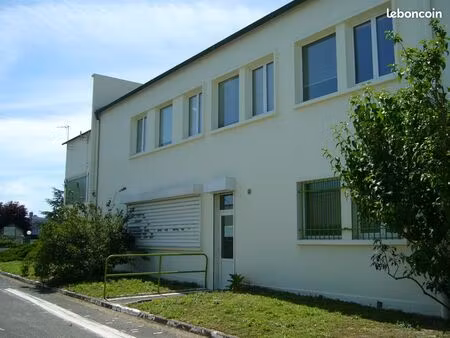 bureau 24m²