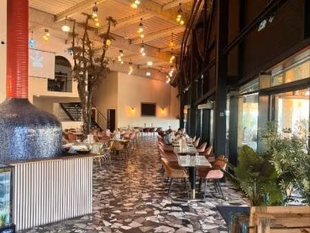 restaurant 800m2