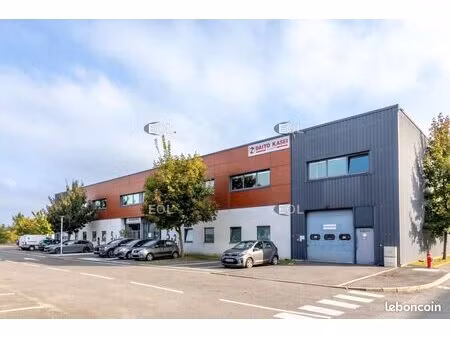 local d'activité 847 m²