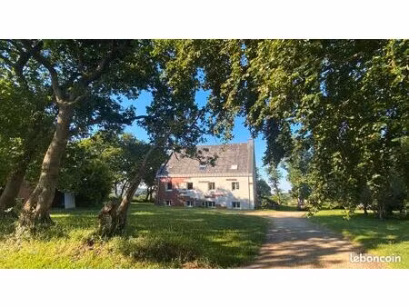 grande maison familiale en pleine nature  243 m²  7 chambres  dpe a  à 20 mn de brest