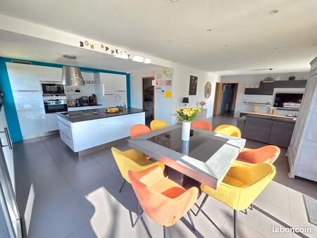 maison 7 pièces 153 m²