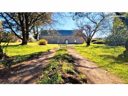 propriété 13 pièces 256 m²