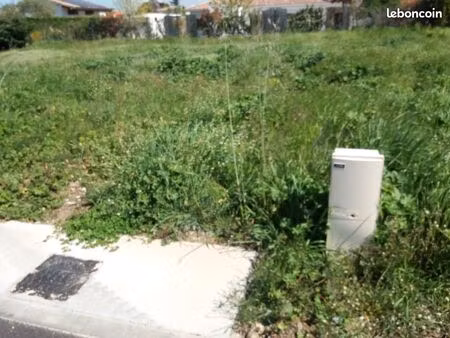 terrain 800 m² tournefeuille