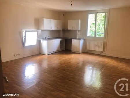 maison 2 pièces 61 m²