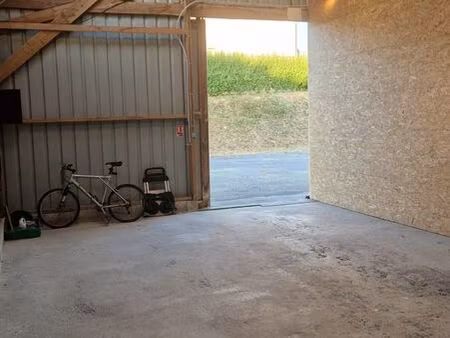 local de stockage 57m2 sur brélès