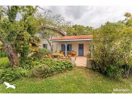 maison 6 pièces 136 m²