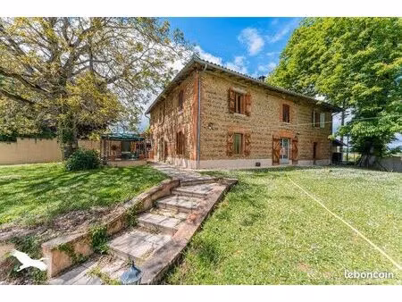 maison 6 pièces 178 m²