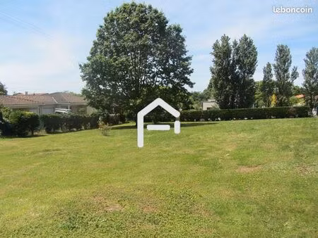 terrain 1180 m² pin balma