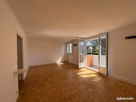 appartement 4 pièces 65 m²