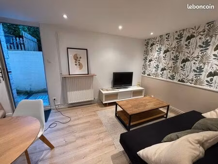 location appartement type f2 à parmain