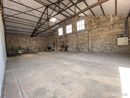 entrepôt 200 m² quimper