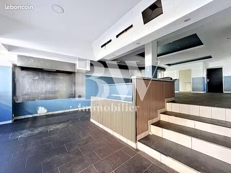 local commercial 80 m² brest
