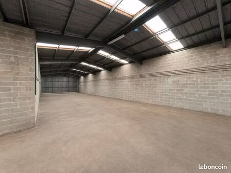 local 3500 m² douarnenez