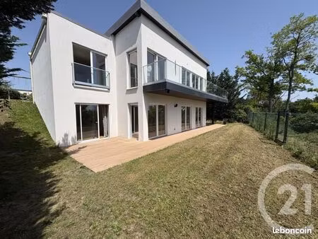 propriété 8 pièces 175 m²