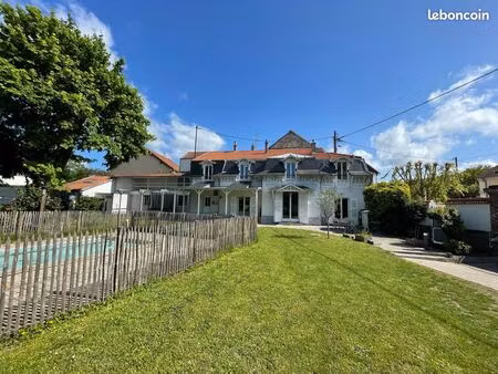 loue maison 3 chambres  grand jardin et piscine à montlignon à qq minutes gare ermont-eaub