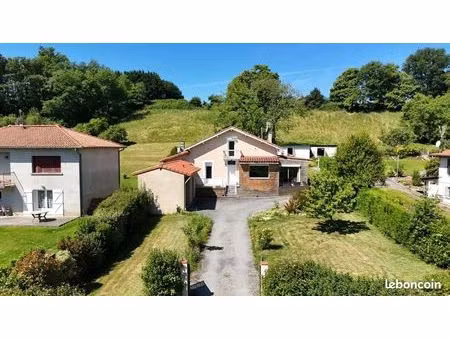 villa 5 pièces 130 m²
