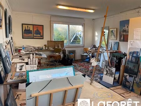 local 35 m² ploneour lanvern