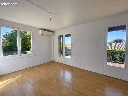 maison 4 pièces de 128 m² à montberon