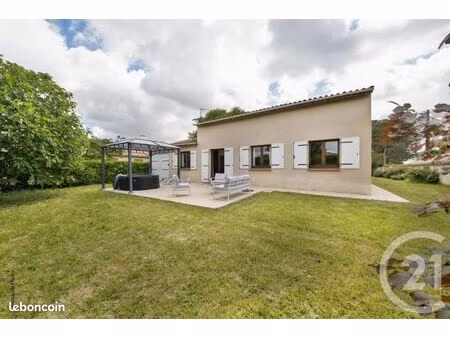 maison 6 pièces 135 m²