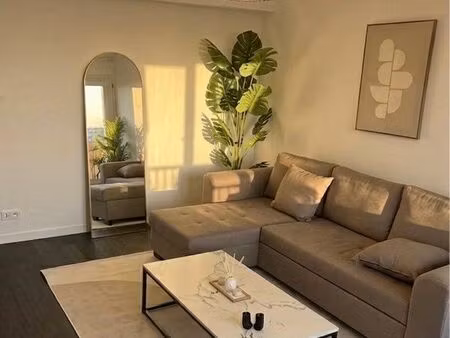 duplex t5 102m2 - 4 chambres - grand balcon - tout compris - proche fac / tram