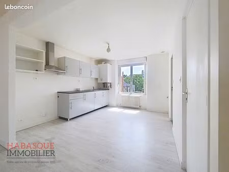 appartement 2 pièces 50 m²