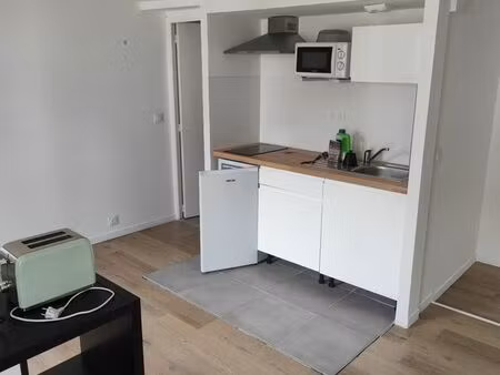 studio 1 pièce 24 m²