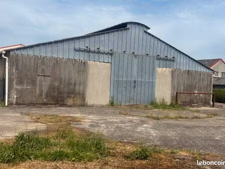 location hangar / entrepot 150 m2