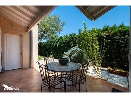 maison 5 pièces 148 m²